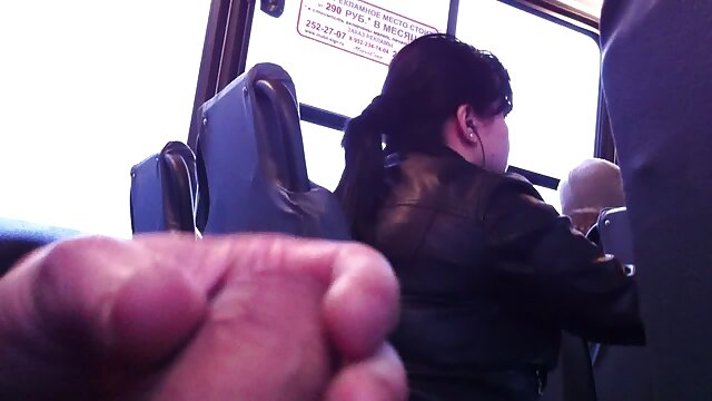 ประหลาด กระเทย ผู้หญิงเลว ใน ไนลอน ถุงน่อง วีดีโอ โป้ ลักหลับ ใบหน้า fucks มีเขา แกน