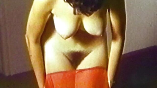 เงี่ยน วีดีโอ โป๊ ดู ฟรี บราซิล ผู้หญิงสวย Gina Valentina สนุกกับการบ้า ass-to-mouth fuck